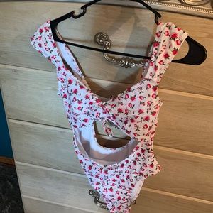 one piece cutout swimsuit